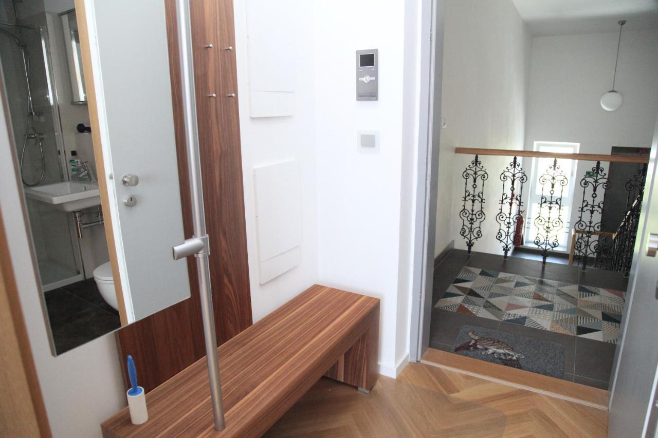 Apartment Smichov Praguestars Prag